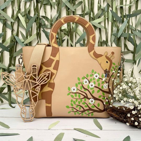 Animal Park Giraffe Cut Out Handle Tote
