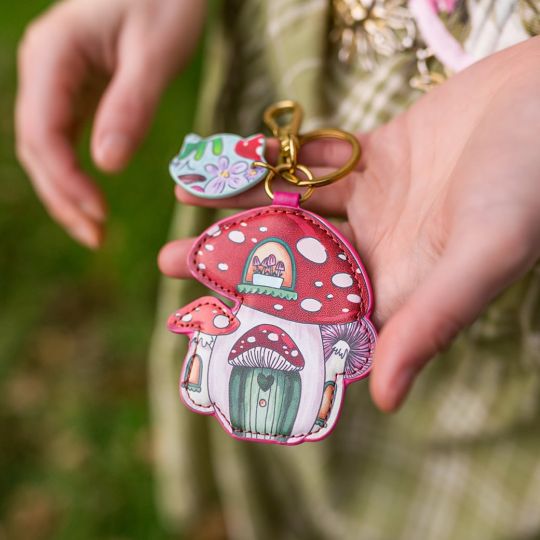 Fairy Village Toadstool House Key Charm
