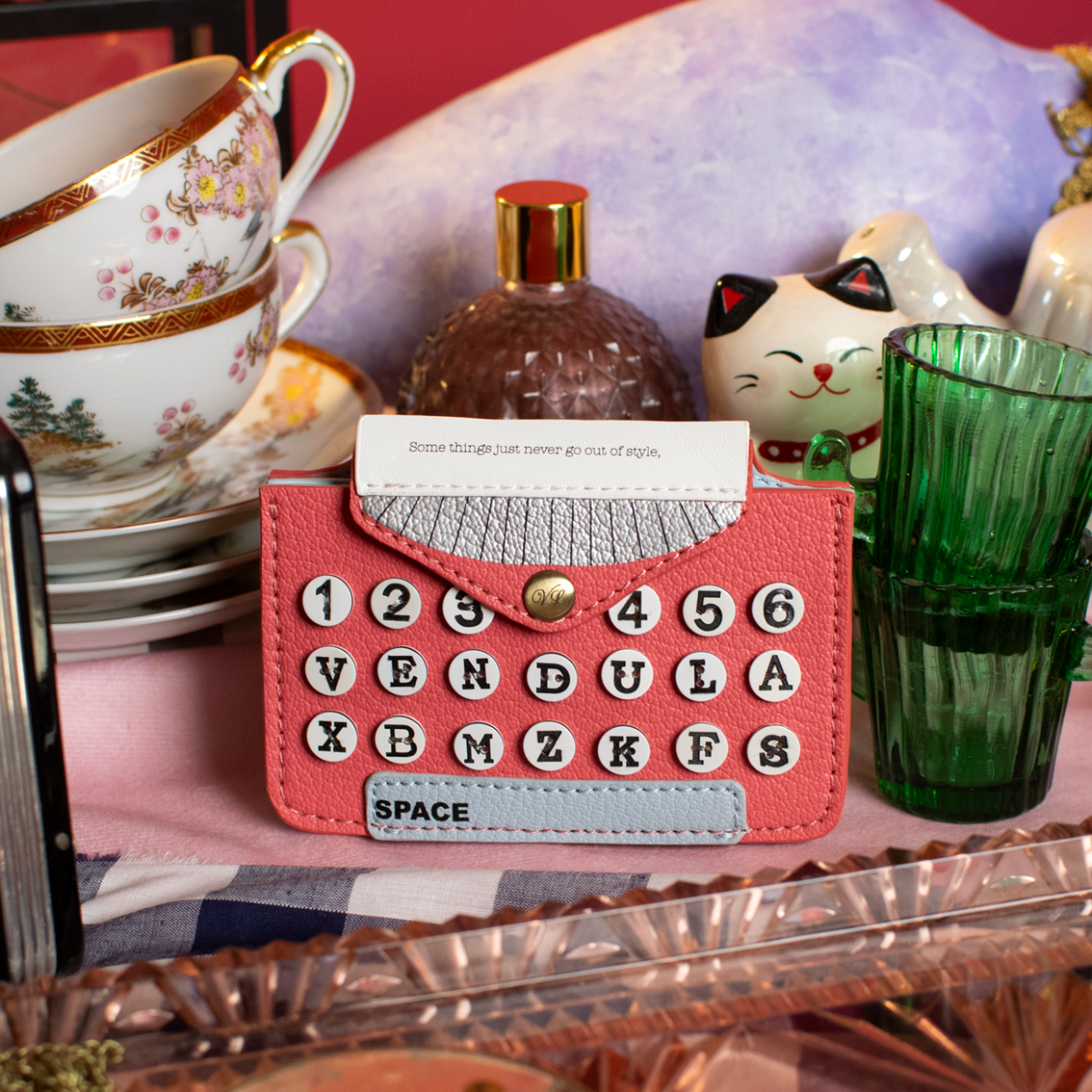 Vendula Vintage Rose Phone Pouch