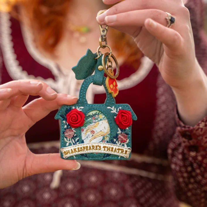 Shakespeare's Theatre - Hamlet Key Charm