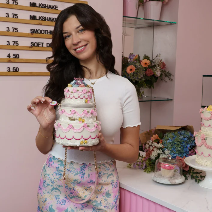 Posies and Patisseries Cake Bag