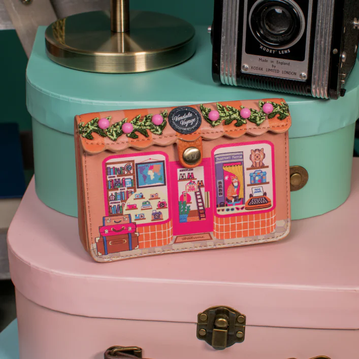 Vendula Voyage  Accordian Card Wallet